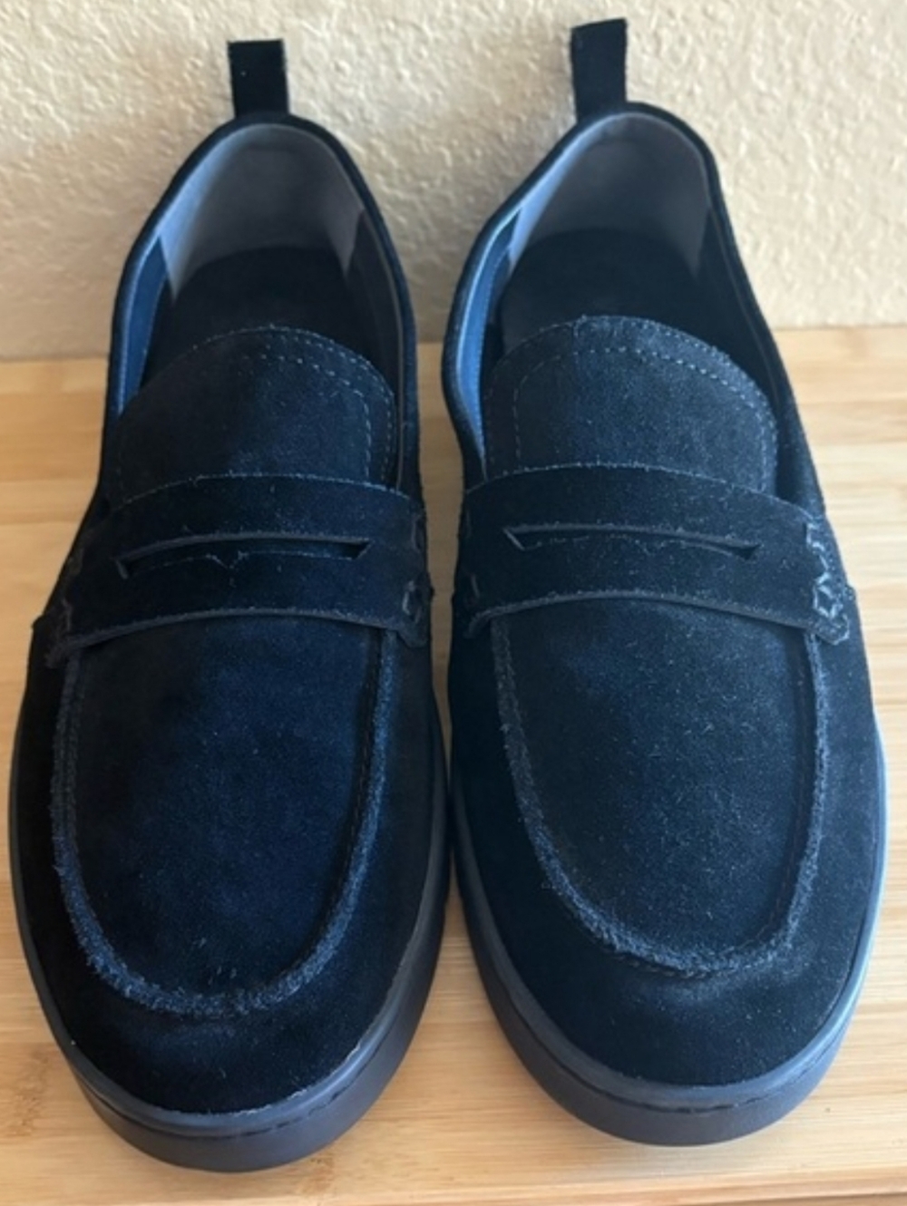 Vionic Uptown Loafer Black Suede